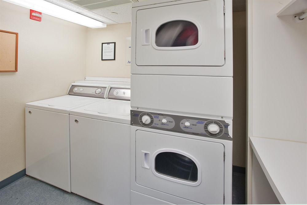 Candlewood Suites Newport News-Yorktown By Ihg Eksteriør billede
